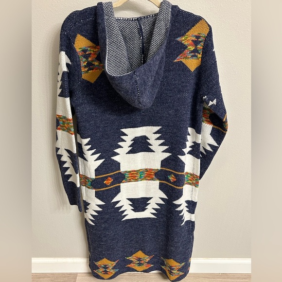 Aztec Cardigan - Picture 2 of 3